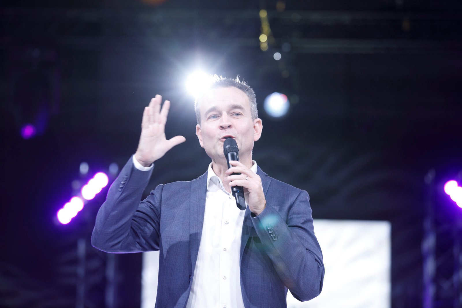 Animateur conventions Paris 2025